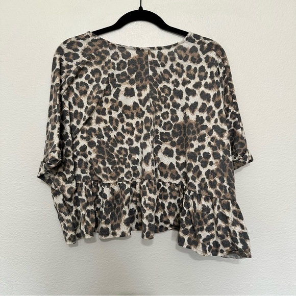 Grade & gather women’s size M/L oversized ruffle animal printed boxy blouse - Picture 2 of 5